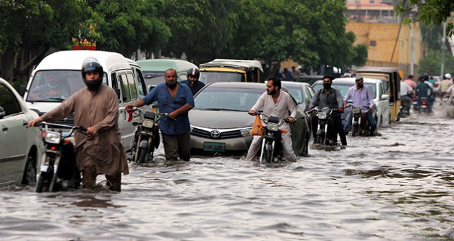 Pakistan'da sel felaketi: 9 ölü