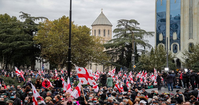 Gürcistan sokakta