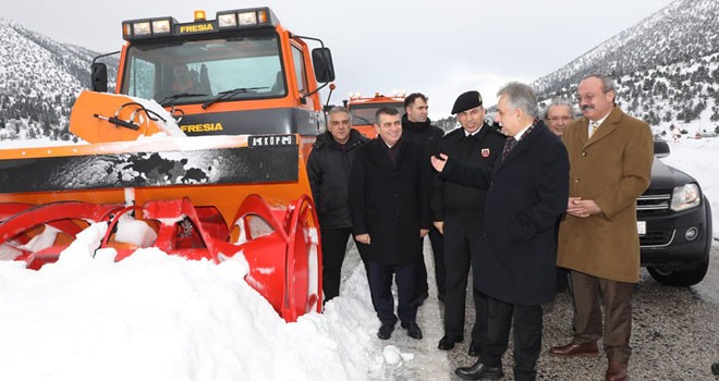 Vali Toprak muhtarlarla buluştu