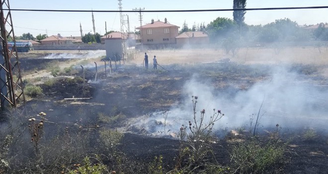 Kulu’da ot yangını büyümeden söndürüldü