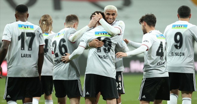 Beşiktaş, Atakaş Hatayspor deplasmanında