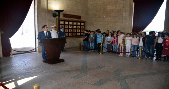 Öğrencilerin Anıtkabir ziyareti