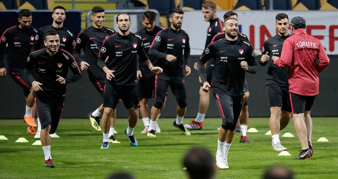 A Milli Futbol Takımının aday kadrosu toplanıyor