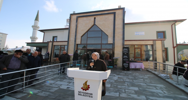 Şehit Ahmet Erol adına yaptırılan cami ibadete açıldı