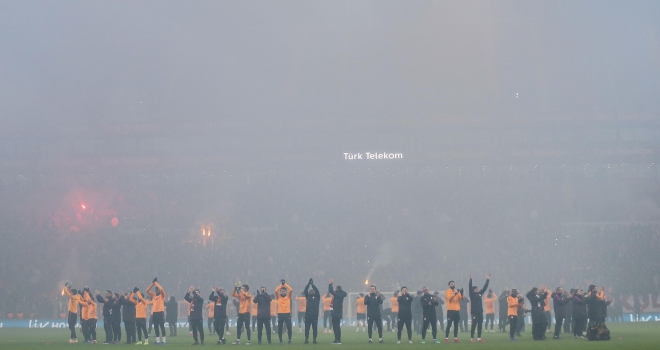 Galatasaray taraftarıyla buluştu, dünya rekoru kırdı