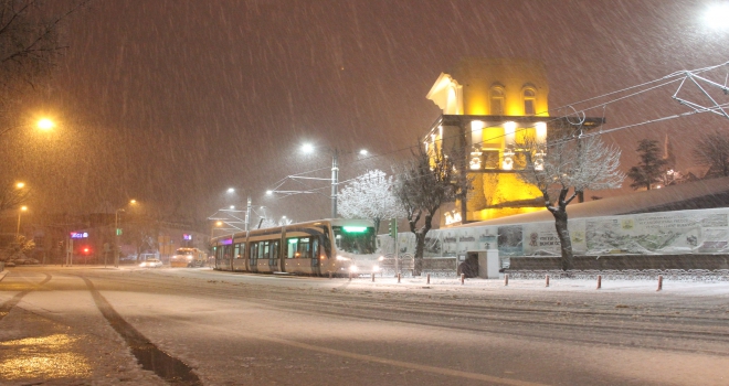 Konyada ulaşıma kar engeli 