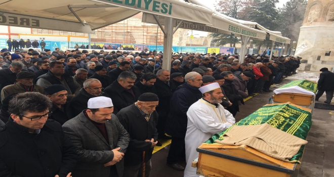 Sobadan zehirlenen çift toprağa verildi