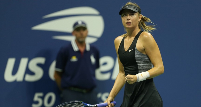 Sharapova son şampiyon Wozniackiyi eledi