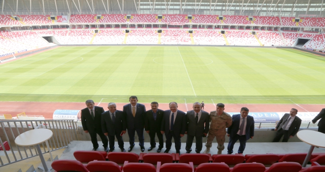 Yeni 4 Eylül Stadı kupa finaline hazırlanıyor