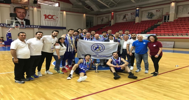 Arel Üniversitesi, Koç Spor Festte basketbol şampiyonu oldu