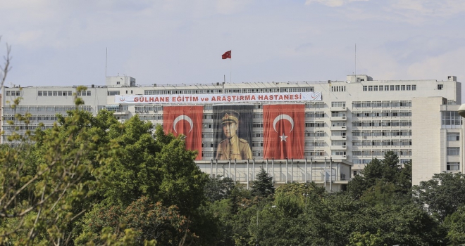 Tedavi gören asker şehit oldu