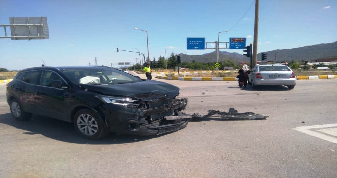 Seydişehirde trafik kazası: 2 yaralı 