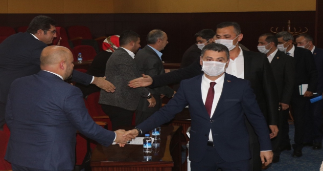 Belediye Meclis toplantısında maske takarak lösemiye dikkat çektiler