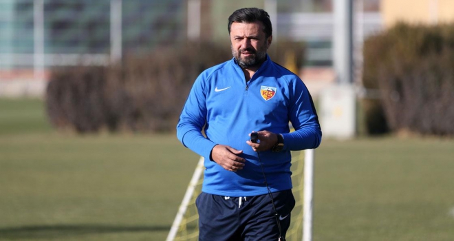 Kayserispor Teknik Direktörü Uygun: Hedefimiz Türkiye Kupası değil, ligde kalmak