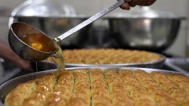 Günlük 60 ton baklava üretiliyor