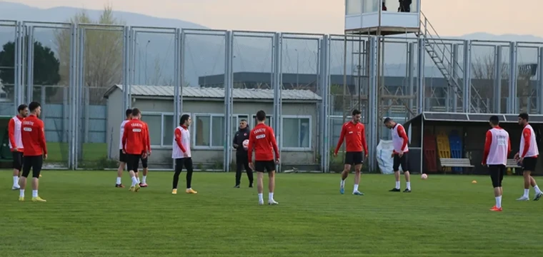 A Milli Futbol Takımı hazırlıklarına başladı