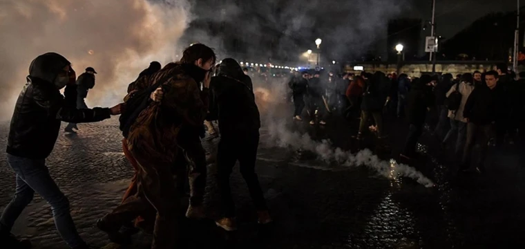 Emeklilik reformu karşıtı protestolar sürüyor