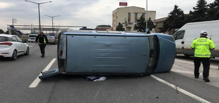 Kocaeli'de bayram ziyareti yolunda kaza: 3'ü çocuk 8 yaralı