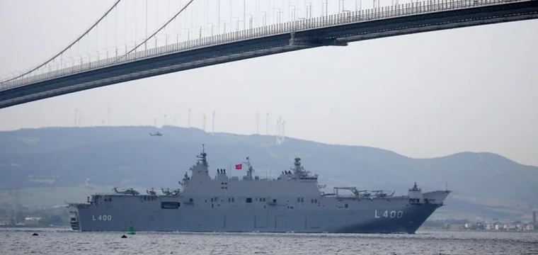 TCG Anadolu, Çanakkale Boğazı'ndan geçti