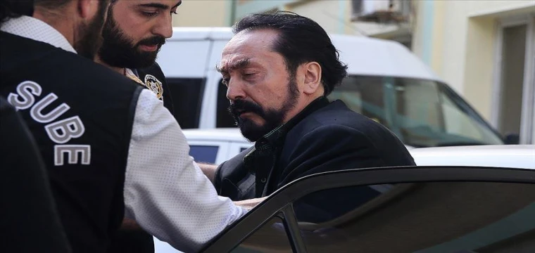 Adnan Oktar silahlı suç örgütünün mahkemesi değişti