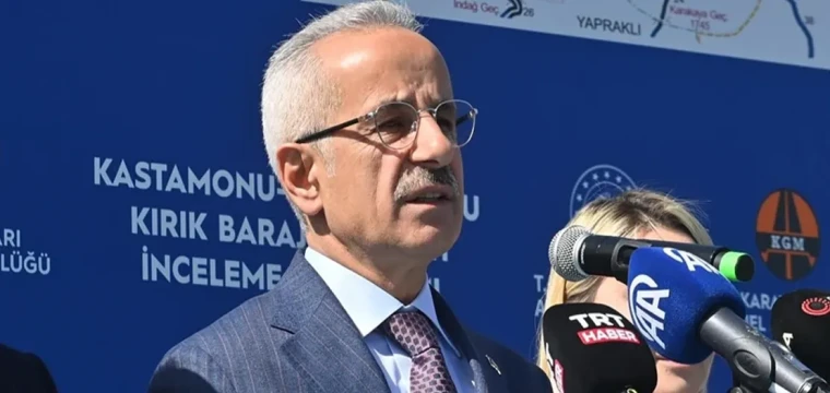 Bakan Uraloğlu: Biz hizmet için siyaset yapıyoruz