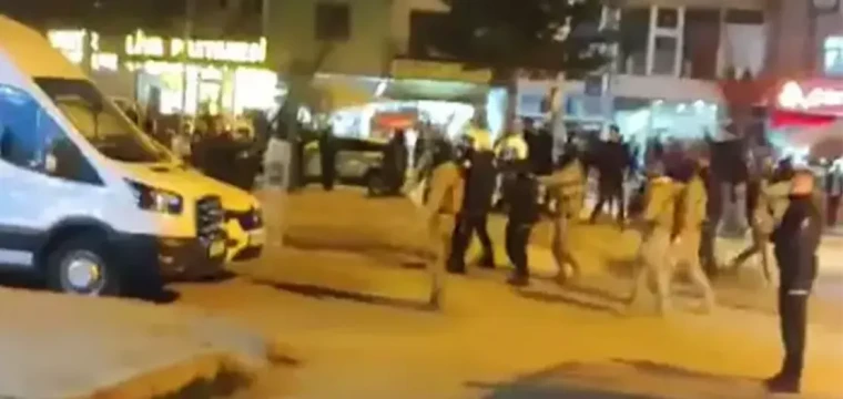 Protestolarda 5 polis hafif yaralandı, 14 gözaltı