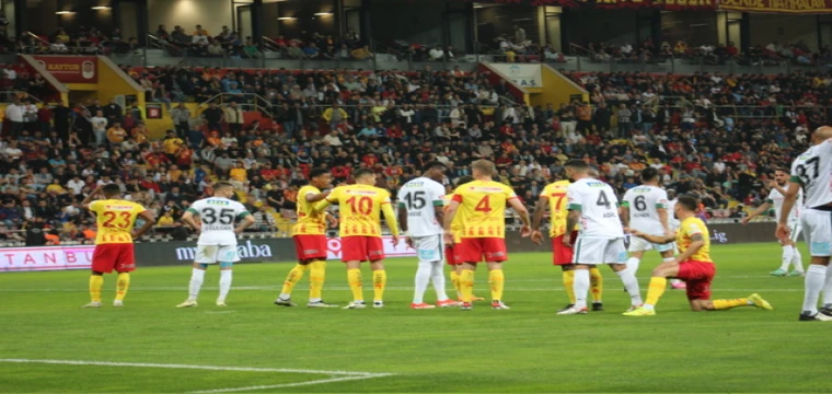 Kayserispor maçının faturası Konyaspor’a ağır oldu