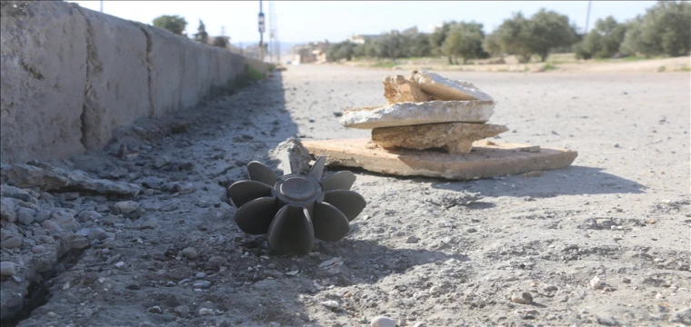 Suriye ordusunun Halep kırsalına düzenlediği saldırıda 2 çocuk öldü