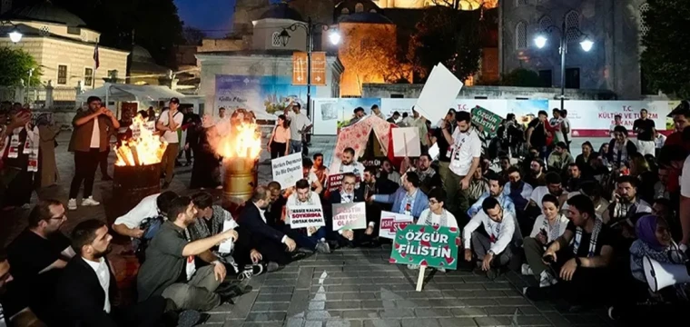 Ayasofya Meydanı'nda "Say Stop" eylemi yapıldı