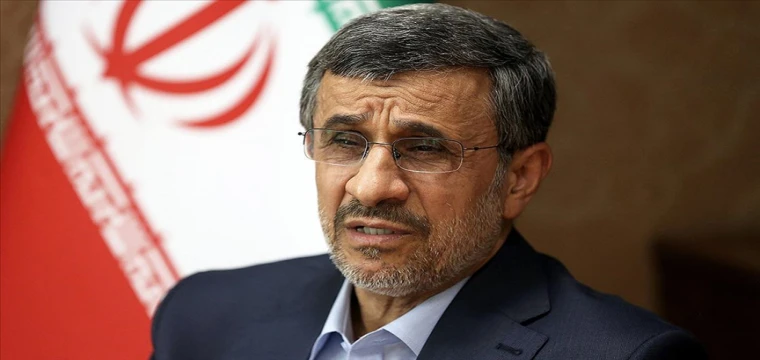 Cumhurbaşkanı Ahmedinejad, seçimler için adaylık başvurusu yaptı