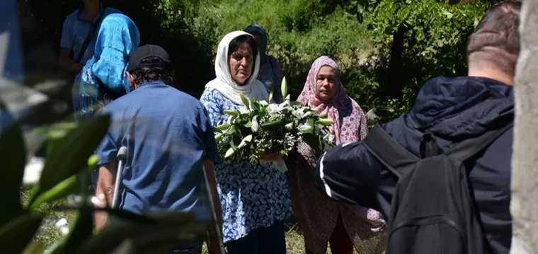 Katledilen 70 sivil törenle anıldı