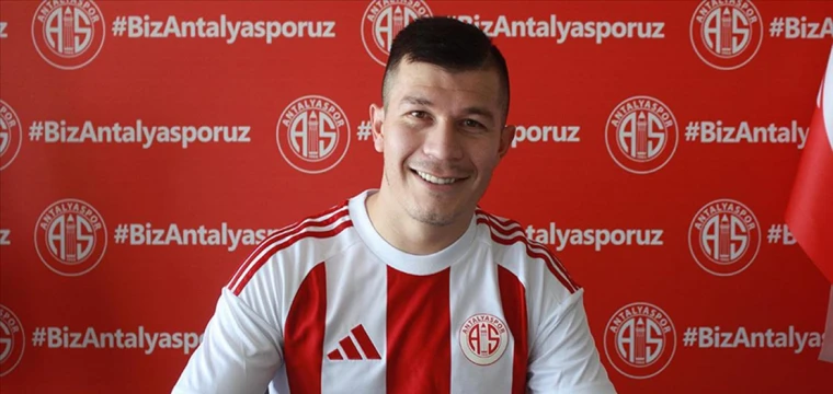 Antalyaspor, Paraguaylı forvet Samudio'yu transfer etti