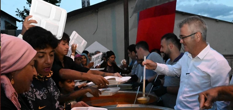 Başkan Ustaoğlu Muharrem ayı iftarına katıldı