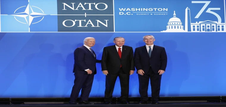 Erdoğan, NATO Aile Fotoğrafı çekimine katıldı