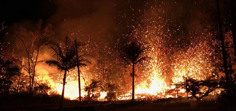 Hawaii'de yangın: 200 ev tahliye edildi