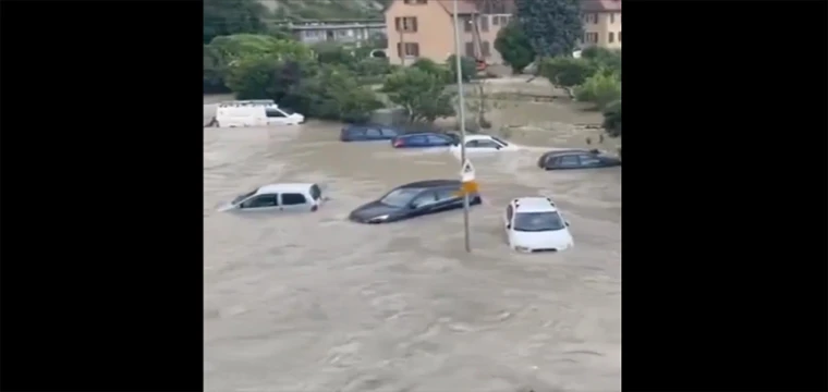 Heyelan ve sel nedeniyle 4 kişi yaşamını yitirdi