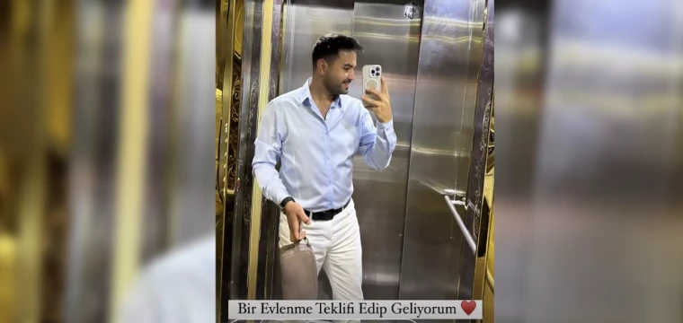 Kadir Ezildi’den evlenme teklifi