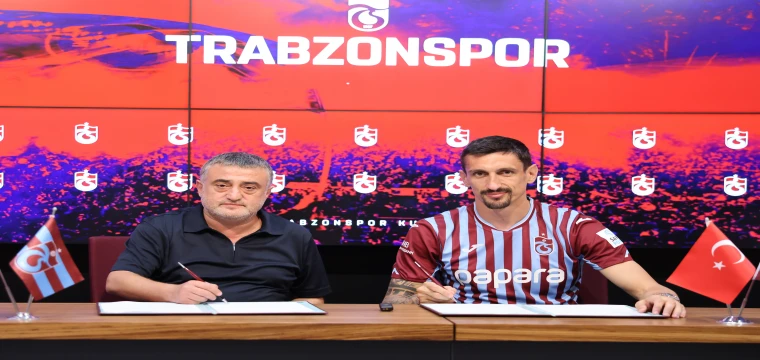 Trabzonspor'da Stefan Savic'e imza töreni