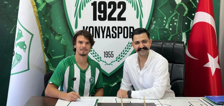 1922 Konyaspor'da imza şov!