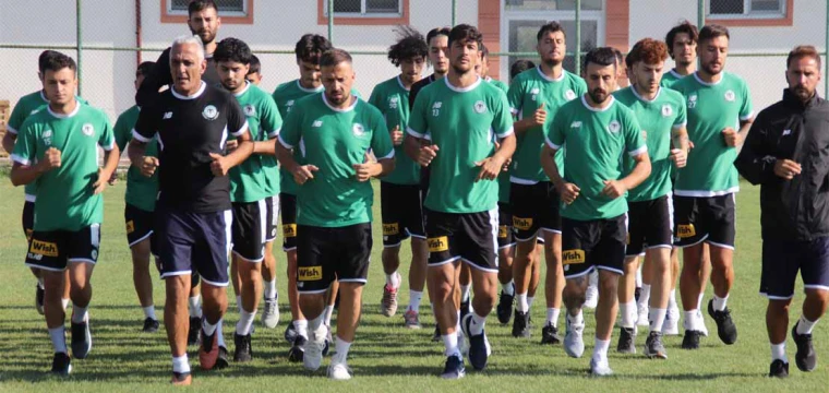 1922 Konyaspor'da transfer şöleni! 1 günde 4 imza