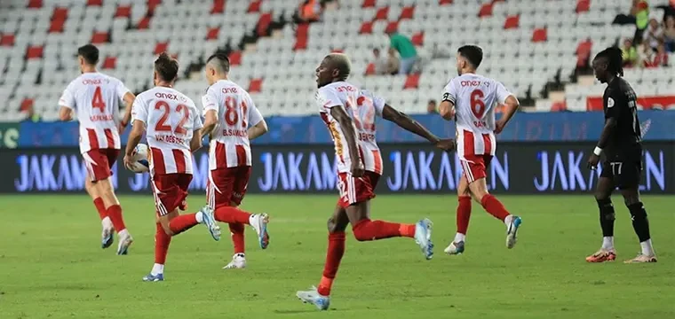 Antalyaspor, Hatayspor'u 3-2 Yendi