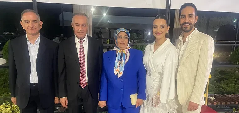 AYŞE İREM VE MESUT’UN MUHTEŞEM TİRİT İKRAMI