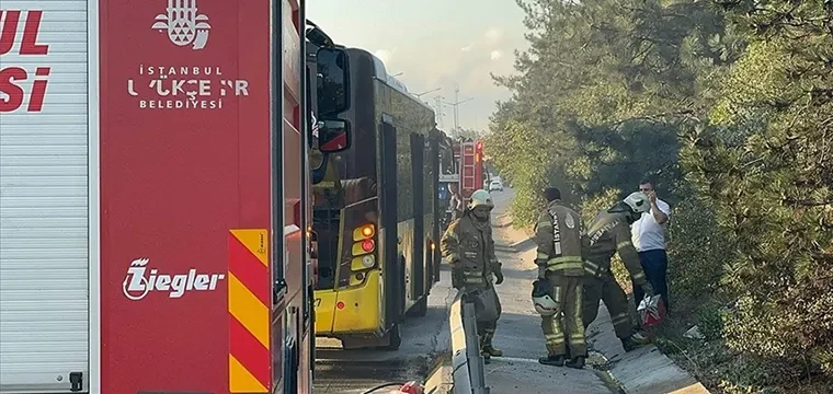 İETT otobüsünde çıkan yangın söndürüldü