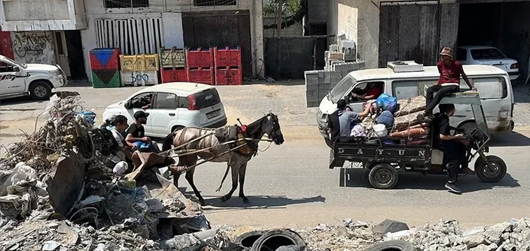 İsrail, Gazze'deki Filistinlileri zorla yerinden ediyor