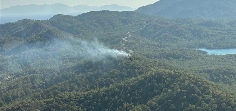 Marmaris’te Orman Yangını Söndürüldü