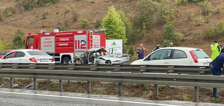 Sağanak yağış zincirleme trafik kazasını getirdi! 3 ölü 6 yaralı