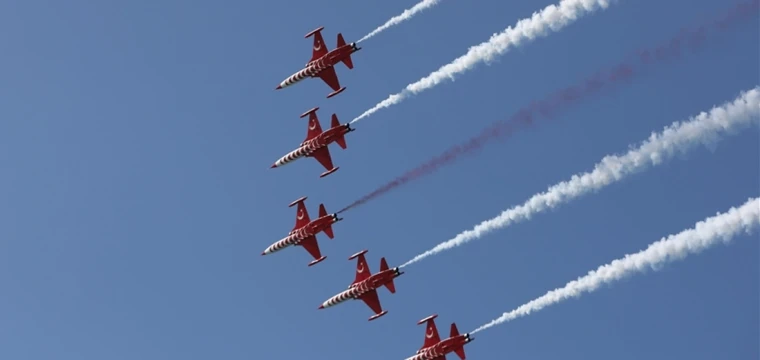 Türk Yıldızları, gösteri uçuşu yapacak