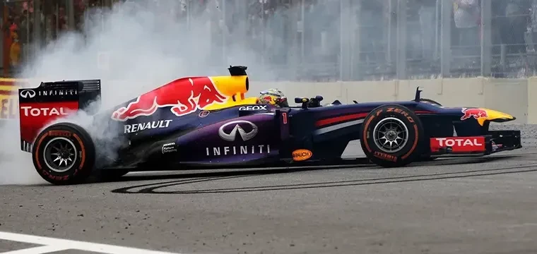 Vettel'in 2013 Başarısı McLaren'a Şampiyonluk İnancı Verdi