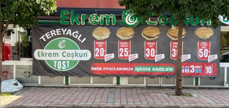 Ekrem Coşkun Tost markası yayılıyor