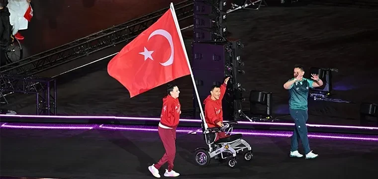 Paris 2024 Paralimpik kapanış töreni